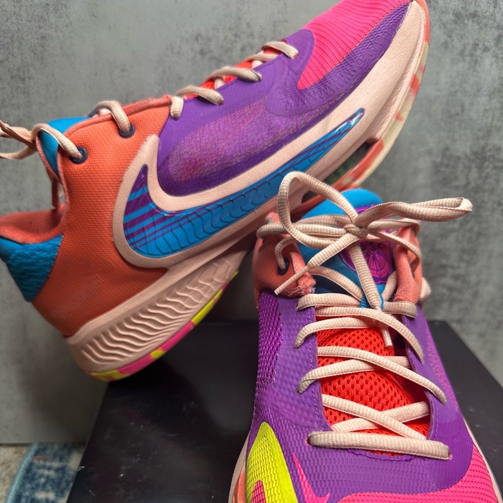 Nike Zoom Freak 4 Basketball Shoes - USED